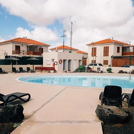 Duplex Con Piscina Corralejo, Wi-fi בית נופש